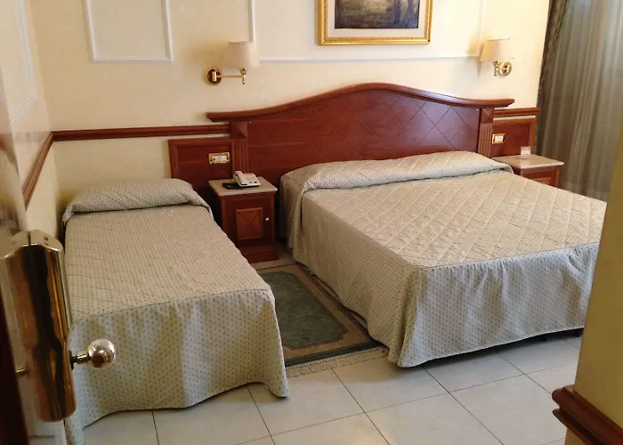 Hiberia Hotel 3*