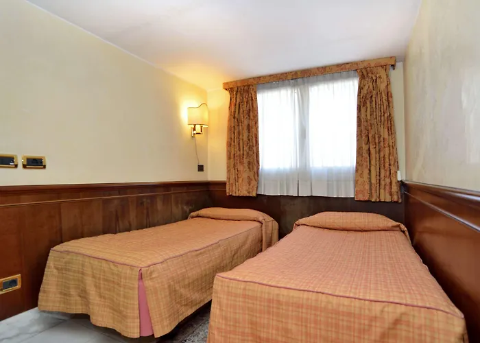 Hotel Hiberia 3*
